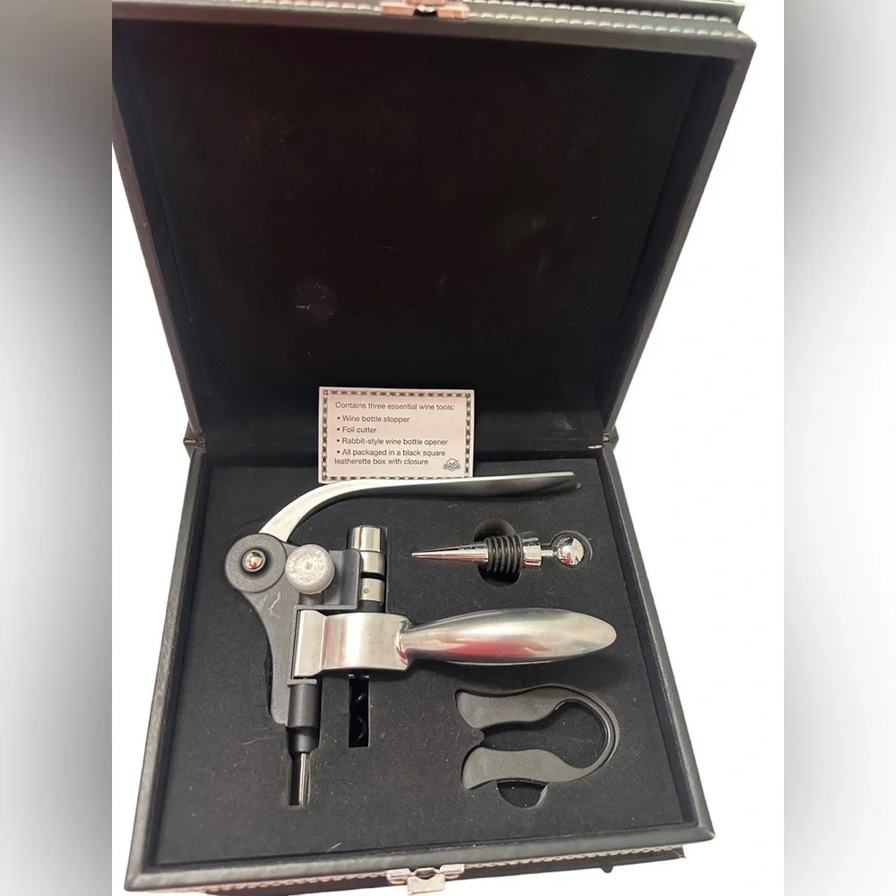 Calvin Klein Wine Social Gift Set.